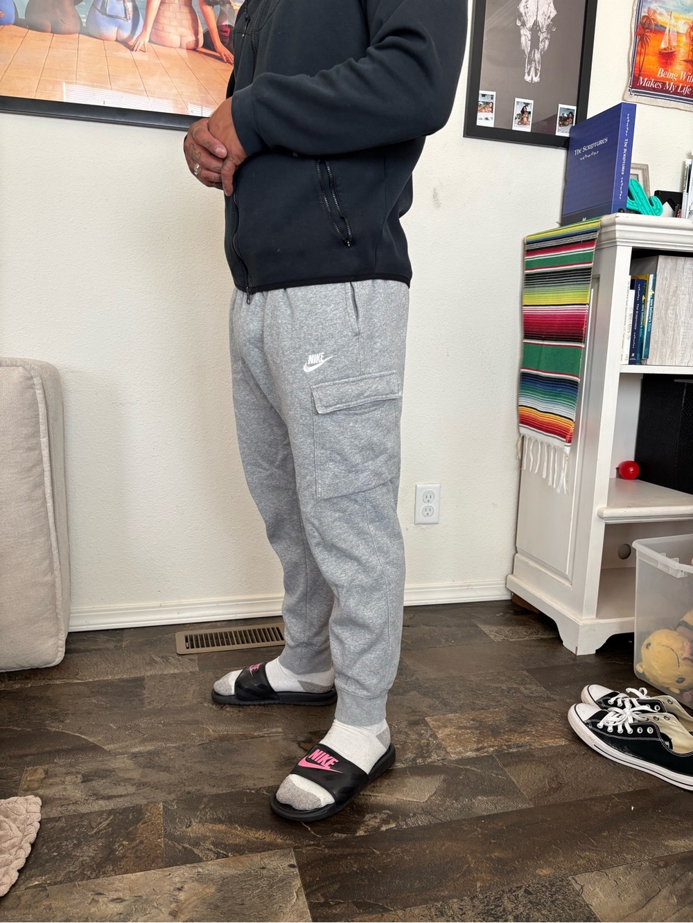 Nike Men’s Gray Fleece Cargo Jogger Pants